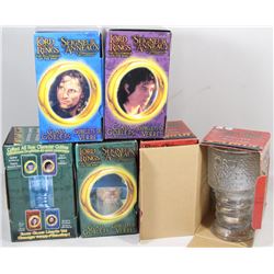 BOX OF LORD OF THE RINGS COLLECTABLES