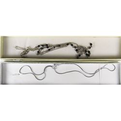 LOT OF TWO FASHION NECKLACES