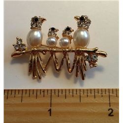GOLD TONE BIRDS ON A BRANCH BROOCH