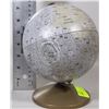 Image 1 : GLOBE OF THE MOON