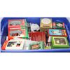 Image 1 : TOTE OF CHRISTMAS ITEMS