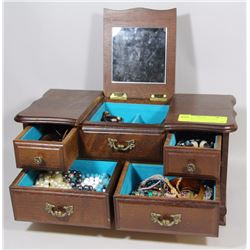 ESTATE JEWELLERY BOX WITH CONTENTS