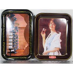 SET OF TWO VINTAGE LOOKING SERVING TRAYS;