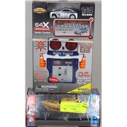 SET OF 2 RADIO OPERATED 1:64 SCALE ITEMS
