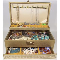 ESTATE JEWELLERY BOX & CONTENTS