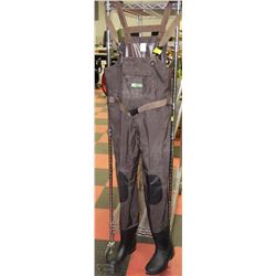 SIZE 8 HIPWADERS