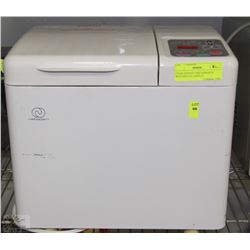 CHARLESCRAFT BREADMAKER WITH DIGITAL DISPLAY