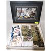 Image 1 : OVER 3000 ASSORTED HOCKEY CARDS AND FRAMED