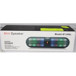 BLUETOOTH PILL SPEAKER WITH LED LIGHTS