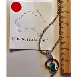 5.5 CT BLACK TRIPLATE OPAL PENDANT