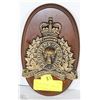 Image 1 : CAST IRON CREST ROYAL CANADIAN MOUNTED POLICE