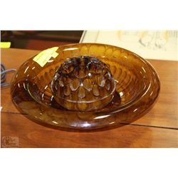 ESTATE AMBER GLASS BOWL WITH FROG