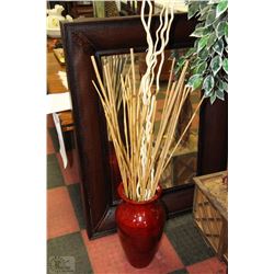 SHOWHOME BROWN CERAMIC VASE AND CONTENTS