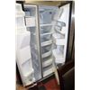 Image 4 : STAINLESS STEEL GE SIDE BY SIDE FRIDGE WITH IN