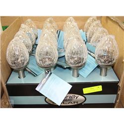 CASE OF 16PC NATURALLY SOLAR CLEAR GARDEN LIGHTS