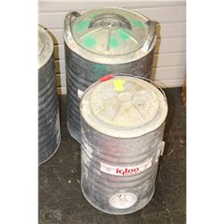 PAIR OF HEAVY DUTY IGLOO PERMA LINED 5 GAL. AND