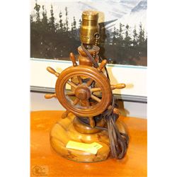 VINTAGE WOODEN SHIP LAMP STEERING WHEEL (TURNS)