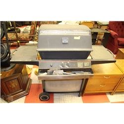 BROIL KING REGAL GAS BARBECUE