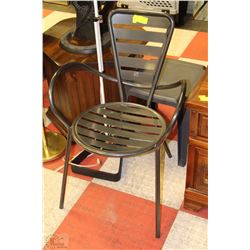 METAL INDOOR/OUTDOOR ARMCHAIR