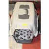 Image 1 : PET TAXI WITH CUSHI0N 12"X15"