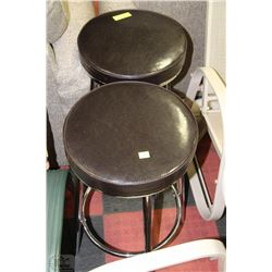 PAIR OF BROWN & CHROME SWIVEL BAR STOOLS