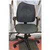 Image 1 : BLACK SWIVEL OFFICE CHAIR