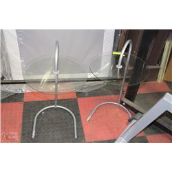 SET OF RETRO LOOKING END TABLES