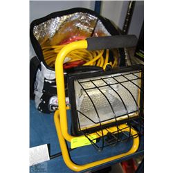 HALOGEN WORKLIGHT SOLD WITH A BAG OF EXTENSION