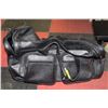 Image 1 : CARRY ON DUFFLE STYLE BAG WITH TELESCOPIC HANDLE