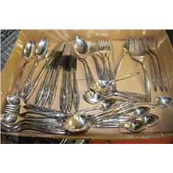 SILVERPLATED SILVERWARE INCLUDING ROGERS BROS.