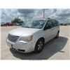 Image 2 : 2010 - CHRYSLER TOWN AND COUNTRY