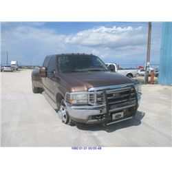2004 - FORD F350 // DIESEL "TEXAS REGISTRATION ONLY"