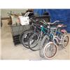 Image 1 : BIKES, CHAIRS