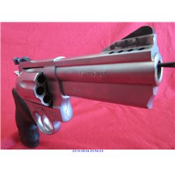 TAURUS 608