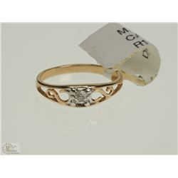 #31-10K GOLD DIAMOND BABY RING