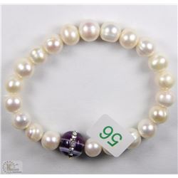 #56-FRESHWATER PEARL BRACELET W/CUBIC CRYSTAL BEAD