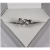Image 1 : #69-14K WHITE GOLD DIAMOND BOW RING