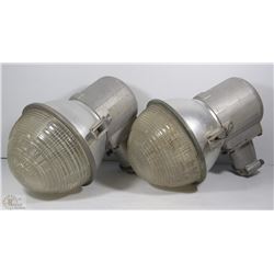 PAIR OF VINTAGE SHOP/BARN LIGHTS