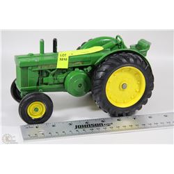 VINTAGE METAL JOHN DEERE TRACTOR