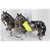 Image 1 : SET OF TWO PLASTIC CLYDESDALES WITH HARNESS 6"