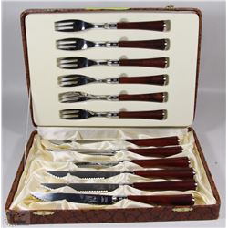 SET OF 6 KNIVES AND FORKS IN CASE (NEW ) MARVO