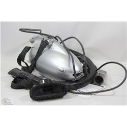 HANDHELD VACUUM