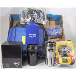 LOT OF TWO LUNCH BAG COOLERS, TWO WATER BOTTLES,