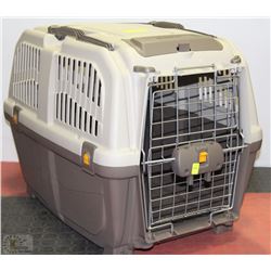 PET KENNEL