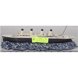 TITANIC REPLICA  14" LONG