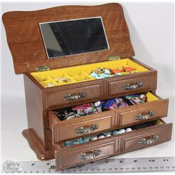 ESTATE JEWELLERY BOX WITH CONTENTS