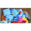 Image 1 : BOX FULL OF MEGA BLOCKS