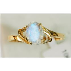 #37-10K YELLOW GOLD MOONSTONE RING