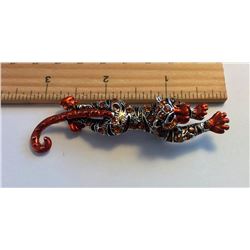 ENAMEL & CRYSTAL LEOPARD BROOCH