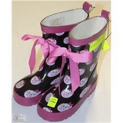 CHILDRENS RUBBER BOOTS SIZE 9